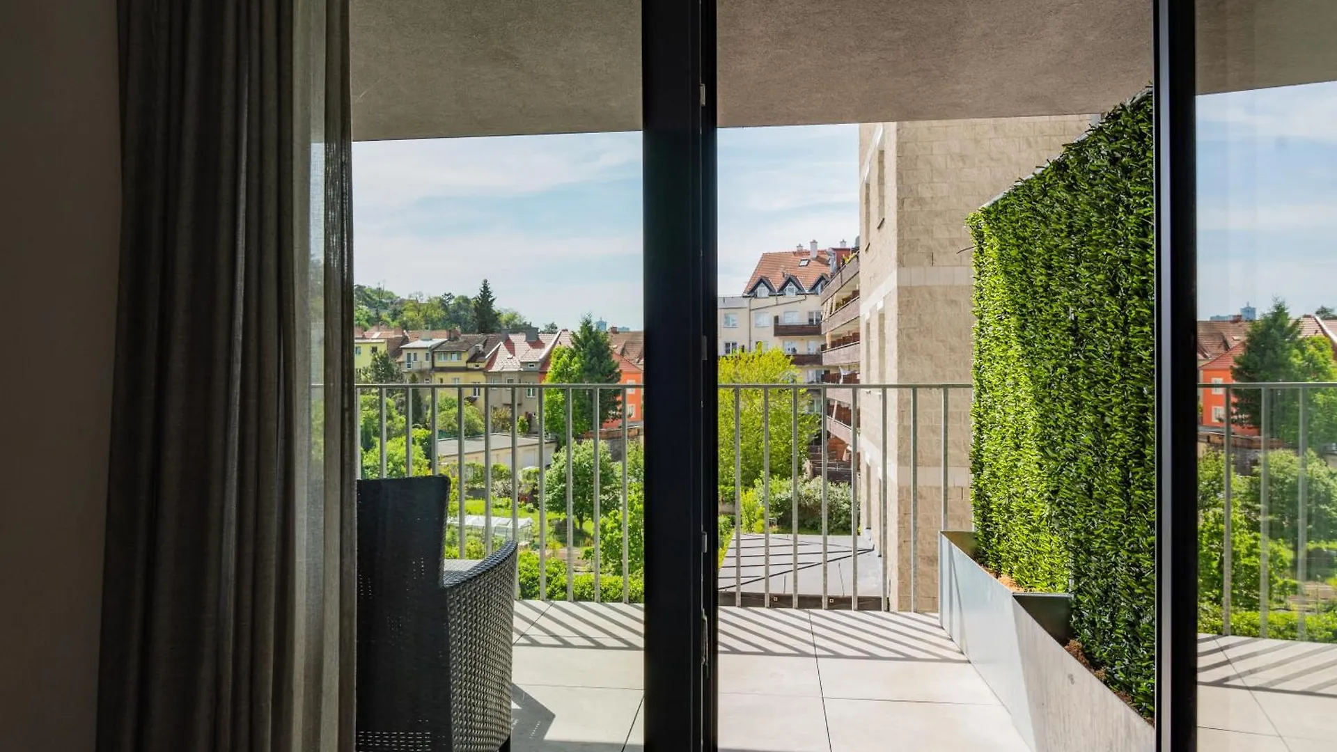 Apartmany Viviena contacts